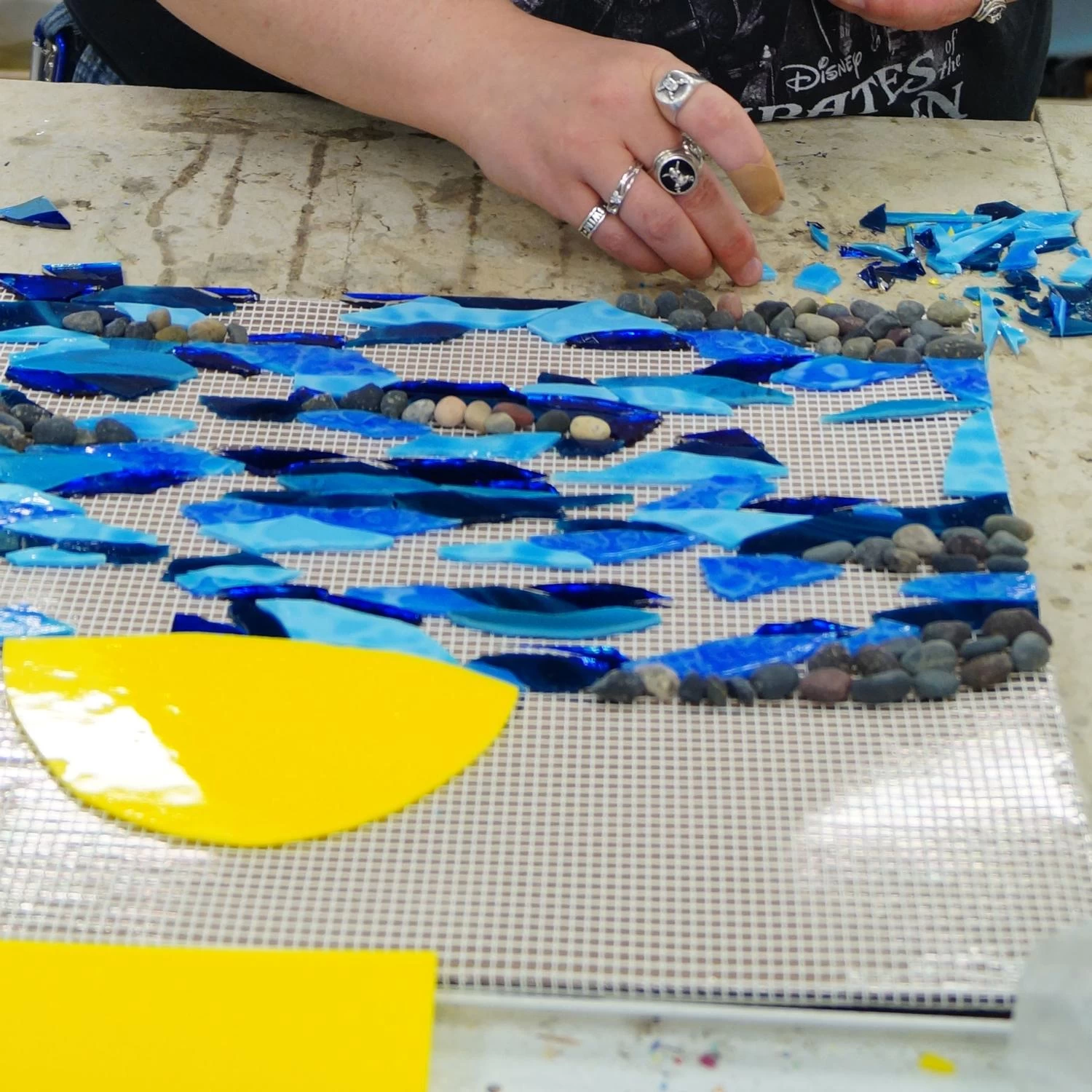 Mosaic Mesh - Image 4