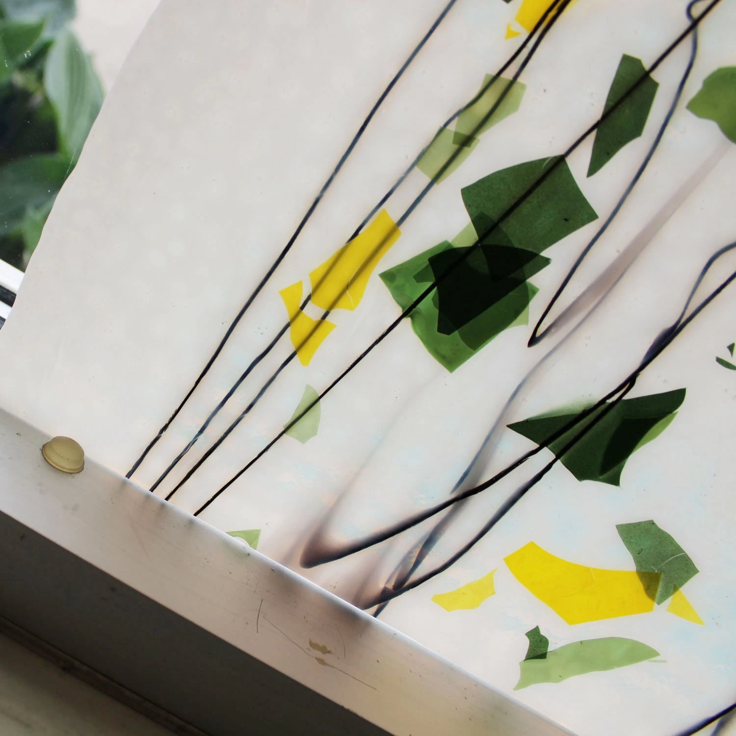 Bullseye Green And Yellow With Black On White Fracture-Streamer - 90 COE - Image 4