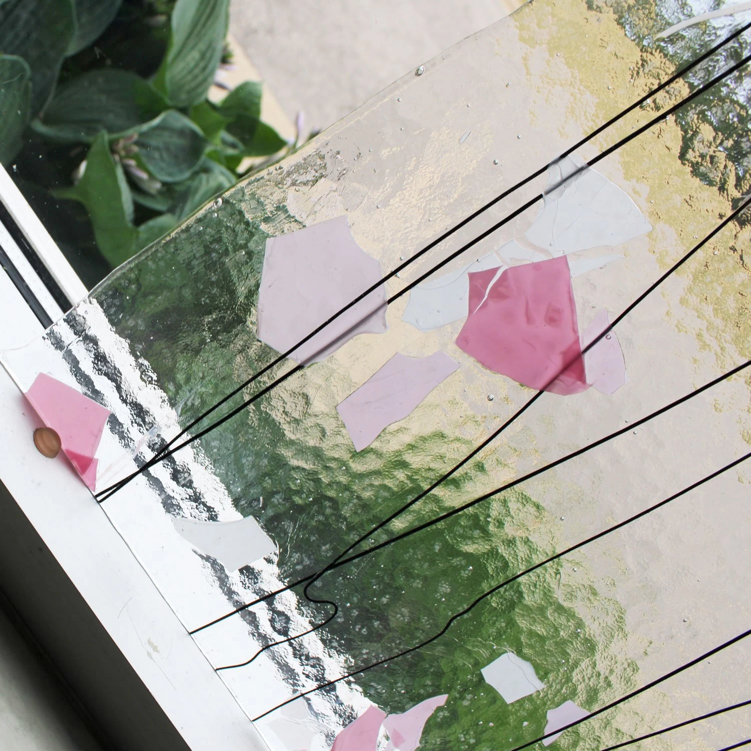 Bullseye Light Pink And White On Clear Fracture-Streamers - 90 COE - Image 4