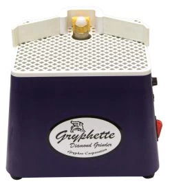 Gryphette Grinder