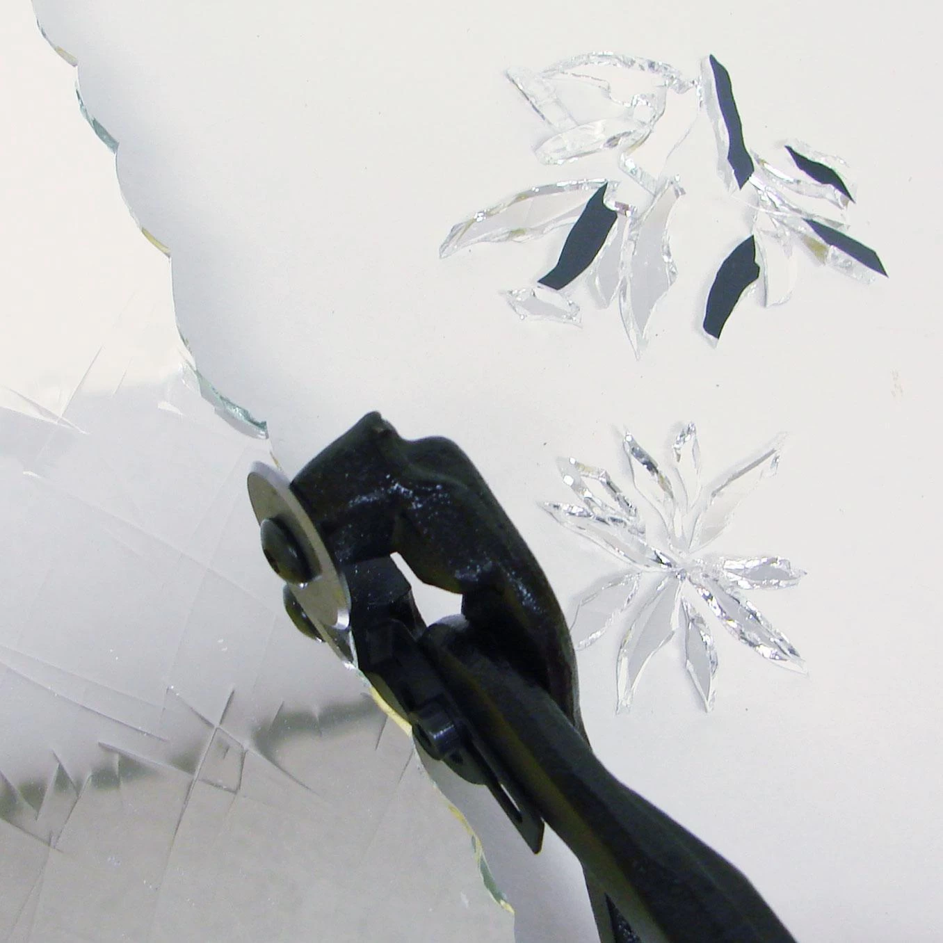 Top Tools 8" Wheeled Nippers - Image 3