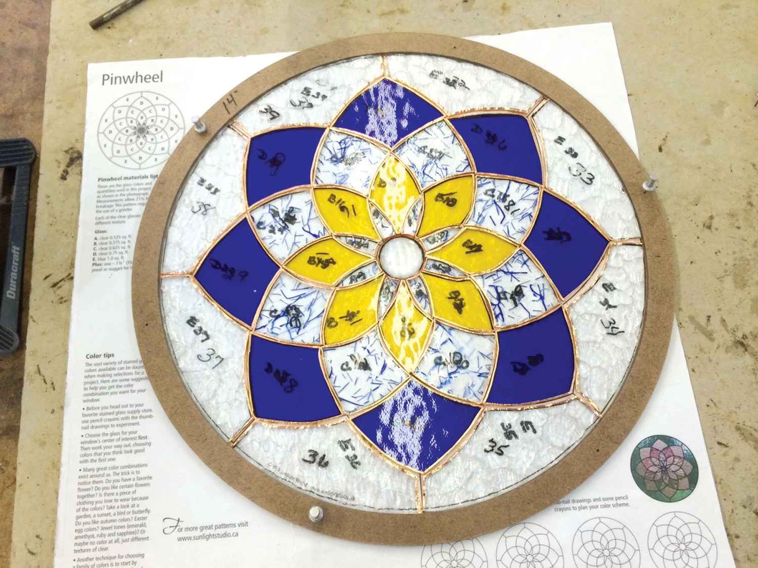 8" Circle Layout Frame - Image 4