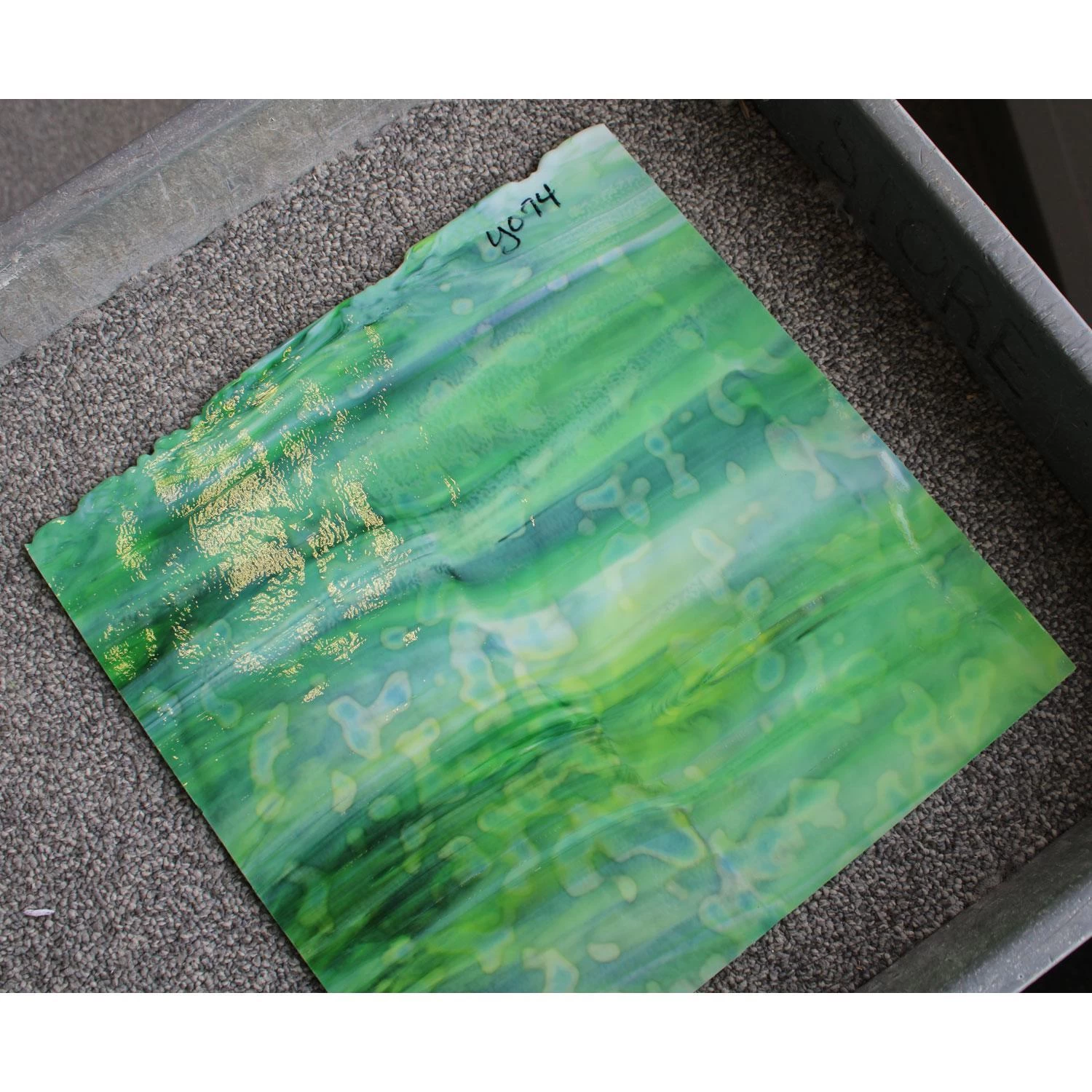 Uro Dark Green And Light Green Mottle - Image 5