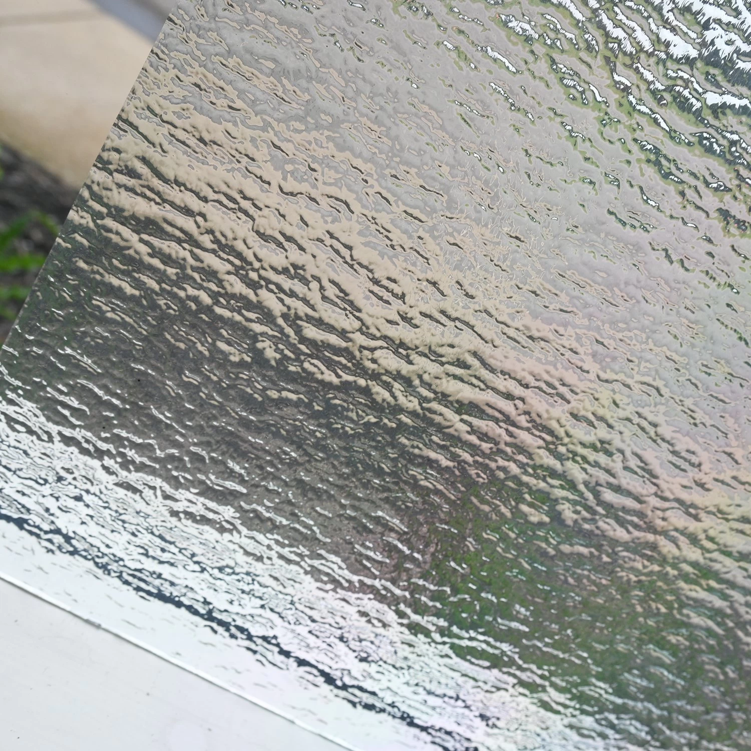 Oceanside Clear Iridized Granite - Image 4