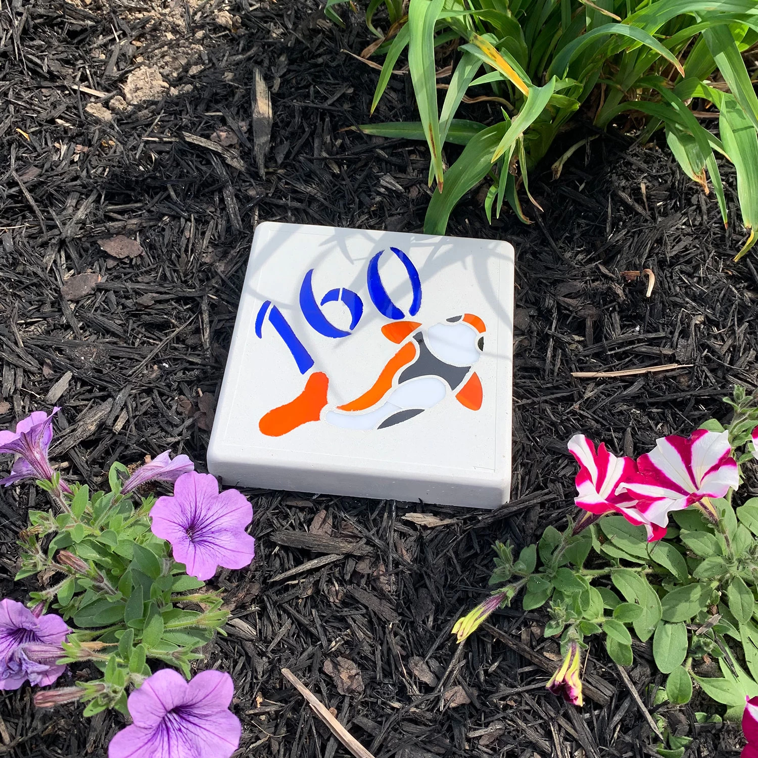 8" Square Clear Stepping Stone Mold - 4 Pack - Image 2