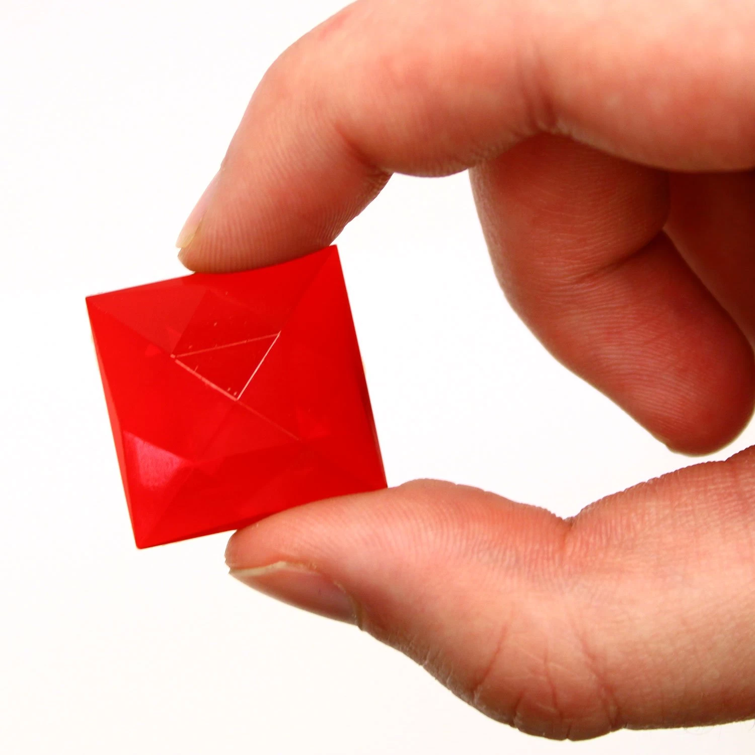 Red Square 25mm Faceted Jewel - Image 2