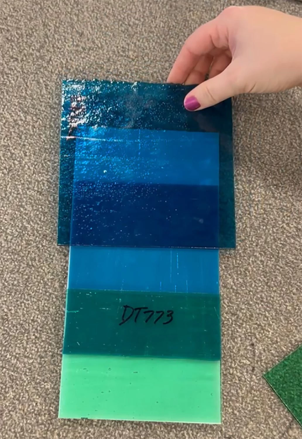 Delphi Superior Blue Raspberry Transparent - 90 COE - Image 7