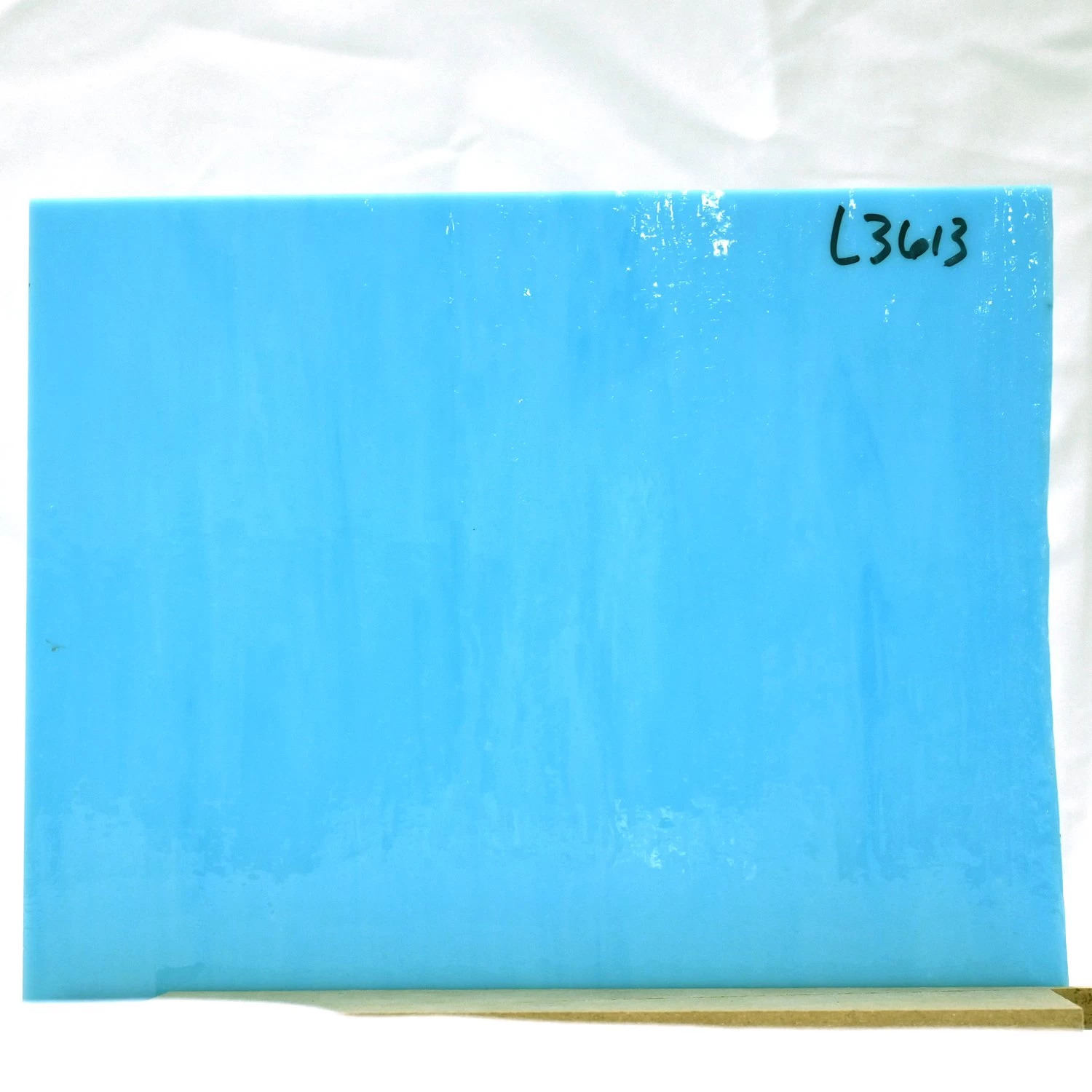 Tiffany Today Sky Blue Opal Wispy - Image 3